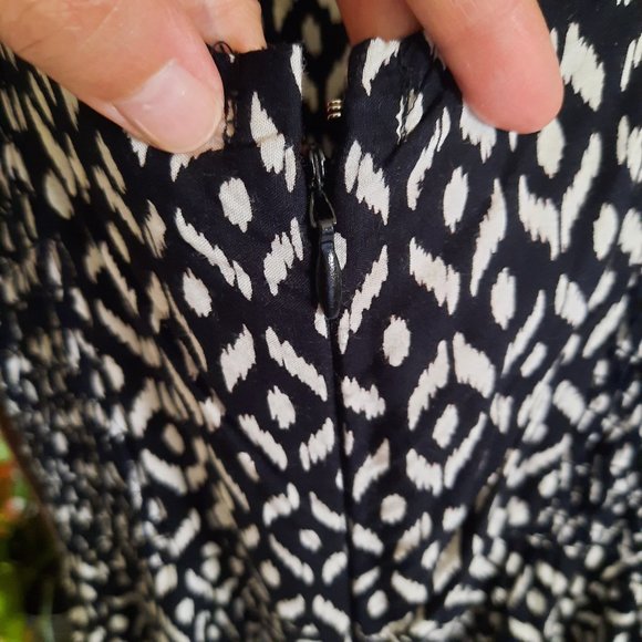 3/$15 OLD NAVY Boho Printed Fit and Flare Cami Sundress - Black/White ,Size XS - Picture 9 of 16